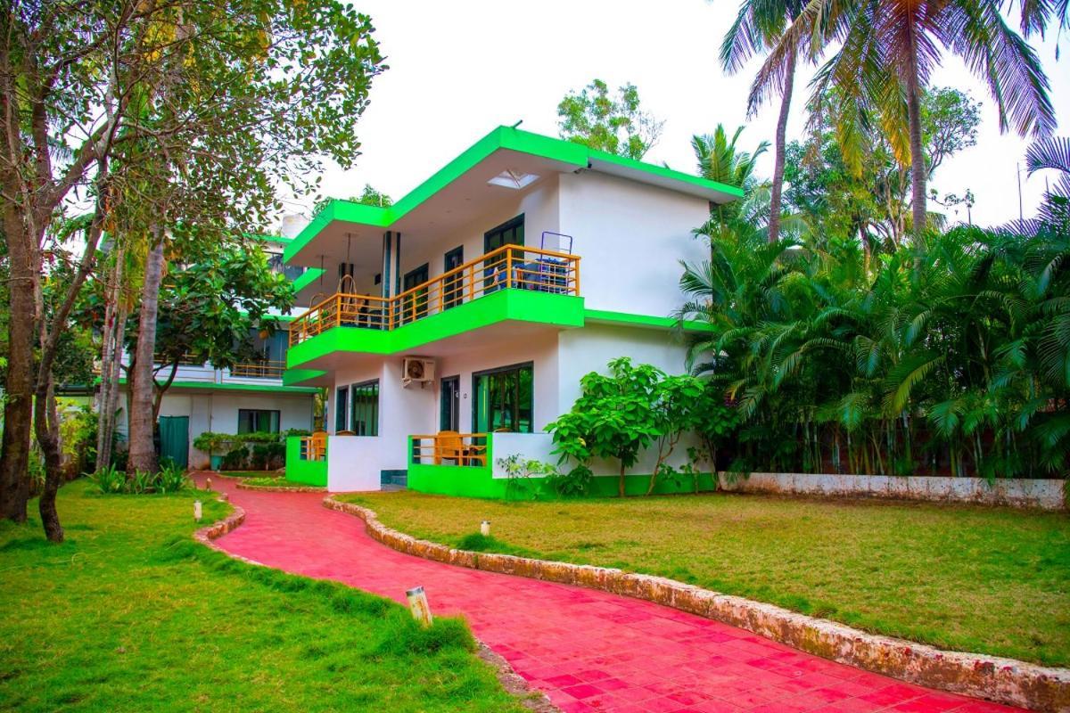 Kinara Resort Mālvan Buitenkant foto