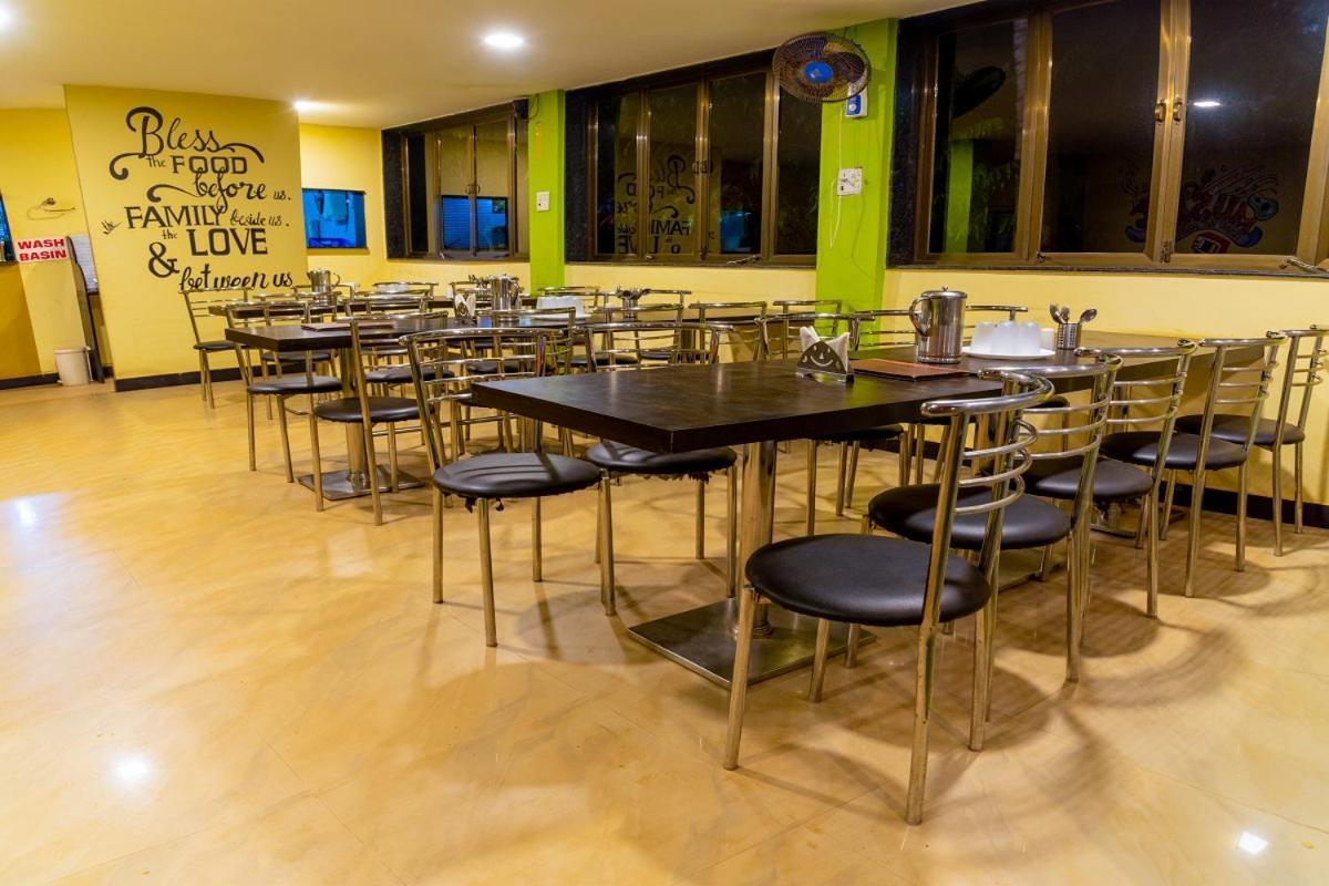 Kinara Resort Mālvan Buitenkant foto